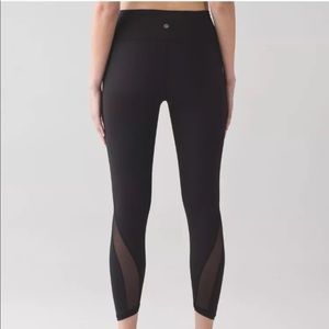 Black lulu lemon leggings